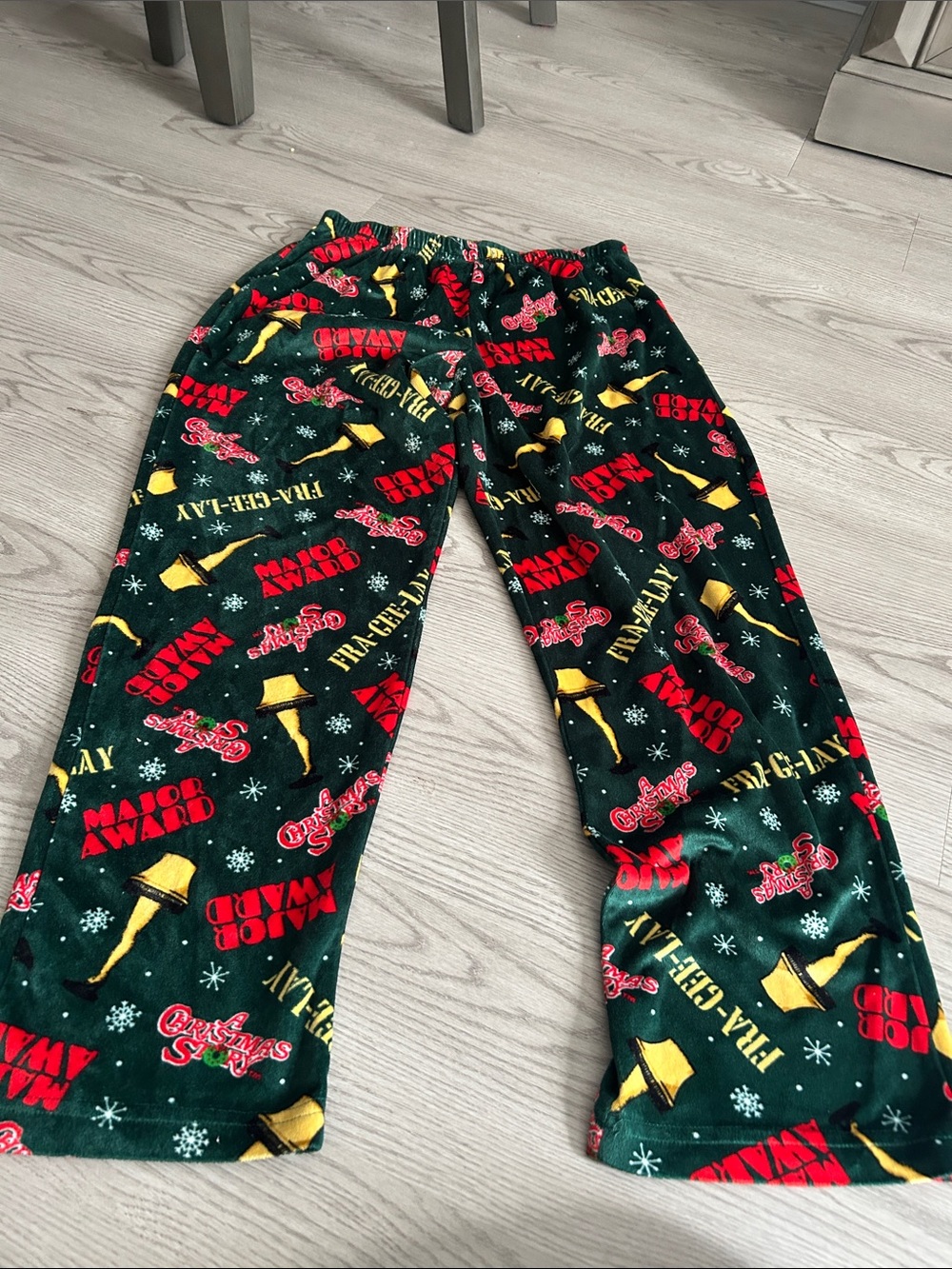 Holiday Graphic Green Women’s Pajama Pants